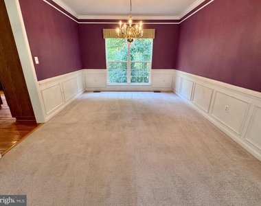 70 Crestwood Lane - Photo Thumbnail 9