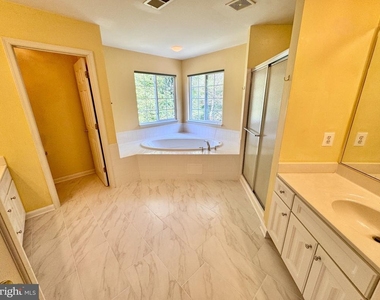 70 Crestwood Lane - Photo Thumbnail 26