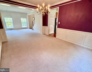 70 Crestwood Lane - Photo Thumbnail 10