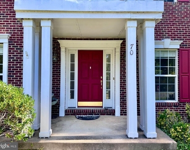 70 Crestwood Lane - Photo Thumbnail 2