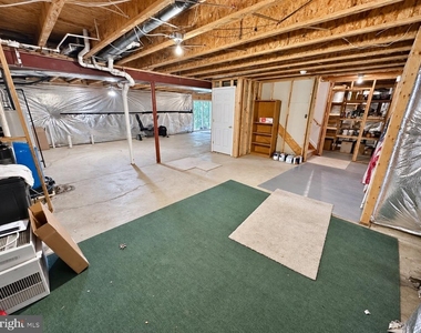 70 Crestwood Lane - Photo Thumbnail 38