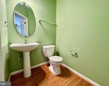 70 Crestwood Lane - Photo Thumbnail 20