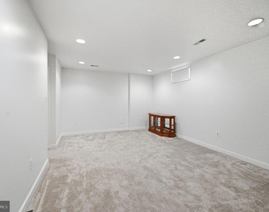 15364 Bronco Way - Photo Thumbnail 27