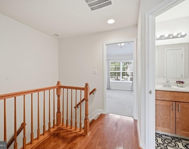 15364 Bronco Way - Photo Thumbnail 10