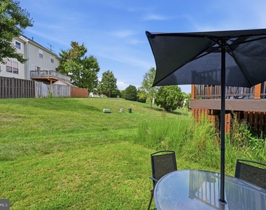 15364 Bronco Way - Photo Thumbnail 36