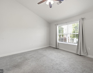 15364 Bronco Way - Photo Thumbnail 13