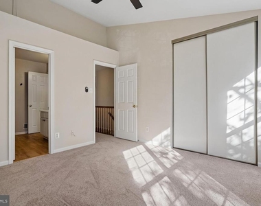 16116 Taconic Circle - Photo Thumbnail 11