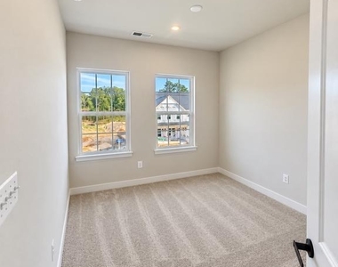 14404 Freedom Lane - Photo Thumbnail 18