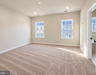 14404 Freedom Lane - Photo Thumbnail 21