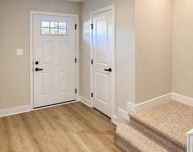 14404 Freedom Lane - Photo Thumbnail 1
