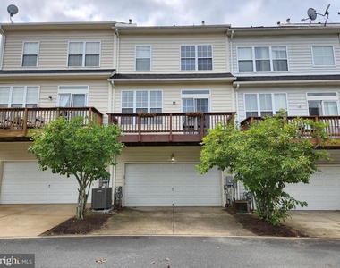 684 Belmont Bay Drive - Photo Thumbnail 28