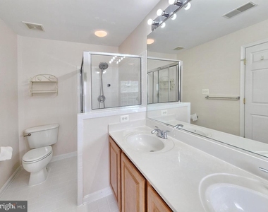 684 Belmont Bay Drive - Photo Thumbnail 24