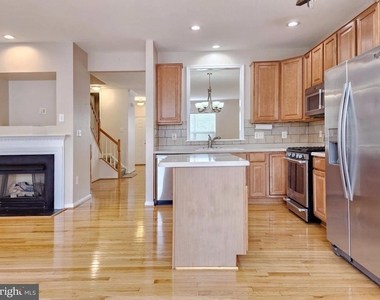 684 Belmont Bay Drive - Photo Thumbnail 18