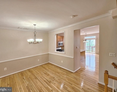 684 Belmont Bay Drive - Photo Thumbnail 7