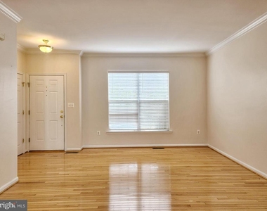 684 Belmont Bay Drive - Photo Thumbnail 3