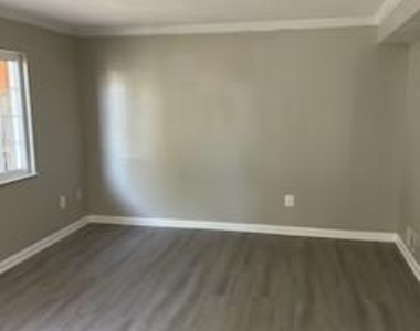 3422 Belfry Lane - Photo Thumbnail 20