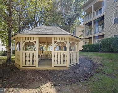 13621 Garfield Place - Photo Thumbnail 24