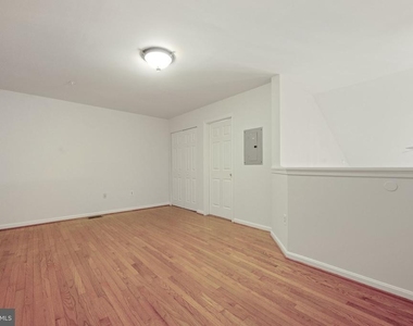 13621 Garfield Place - Photo Thumbnail 16