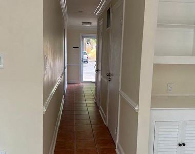 8440 Willow Glen Court - Photo Thumbnail 6
