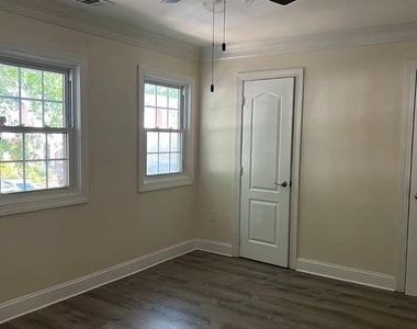 8440 Willow Glen Court - Photo Thumbnail 18