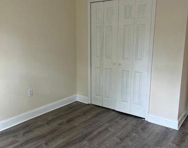 8440 Willow Glen Court - Photo Thumbnail 14