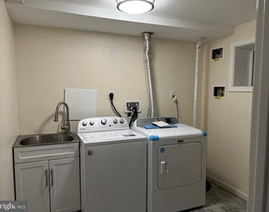 8440 Willow Glen Court - Photo Thumbnail 22