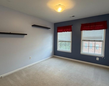 43017 Dearmont Terrace - Photo Thumbnail 17