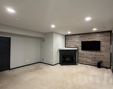 43017 Dearmont Terrace - Photo Thumbnail 22