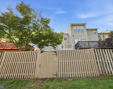 20966 Martingale Square - Photo Thumbnail 28