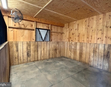 36437 Whispering Springs Court - Photo Thumbnail 10