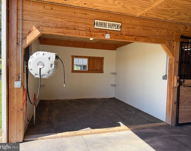 36437 Whispering Springs Court - Photo Thumbnail 9