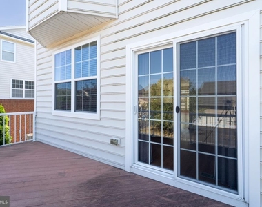23073 Weybridge Square - Photo Thumbnail 16