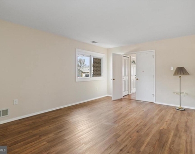 103 Farmington Lane - Photo Thumbnail 33