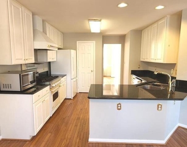 46721 Ashmere Square - Photo Thumbnail 8