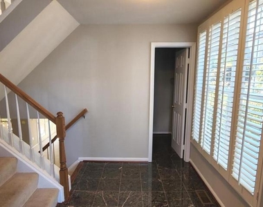 46721 Ashmere Square - Photo Thumbnail 4