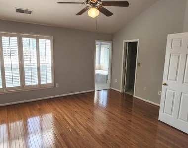 46721 Ashmere Square - Photo Thumbnail 17