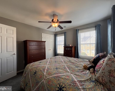 20709 Riptide Square - Photo Thumbnail 30
