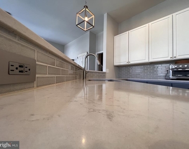 20709 Riptide Square - Photo Thumbnail 17