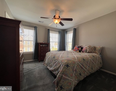 20709 Riptide Square - Photo Thumbnail 29