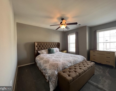 20709 Riptide Square - Photo Thumbnail 31