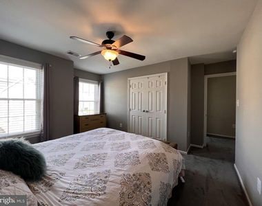 20709 Riptide Square - Photo Thumbnail 32