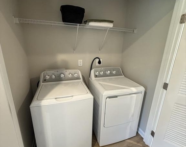 3823 Hickory Cove Lane - Photo Thumbnail 11