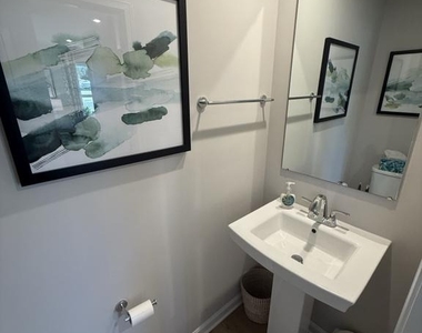 3823 Hickory Cove Lane - Photo Thumbnail 5