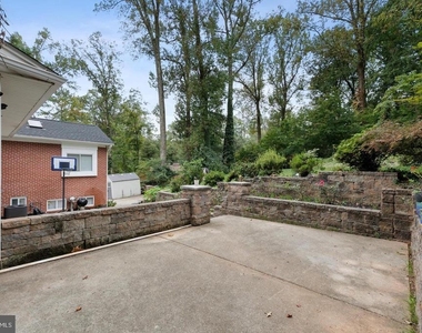 6421 Woodville Drive - Photo Thumbnail 58