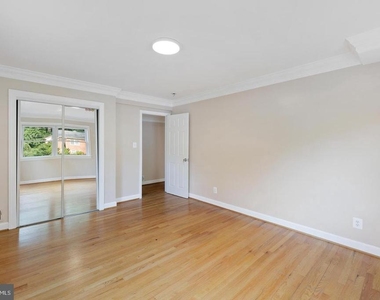6421 Woodville Drive - Photo Thumbnail 25