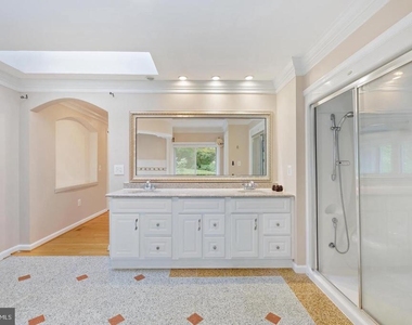 6421 Woodville Drive - Photo Thumbnail 44