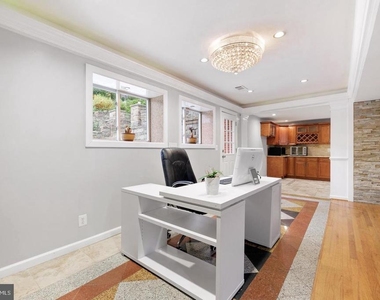 6421 Woodville Drive - Photo Thumbnail 14
