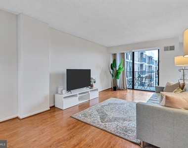 2300 Pimmit Drive - Photo Thumbnail 3