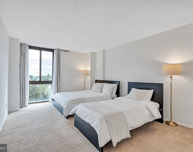 2300 Pimmit Drive - Photo Thumbnail 16