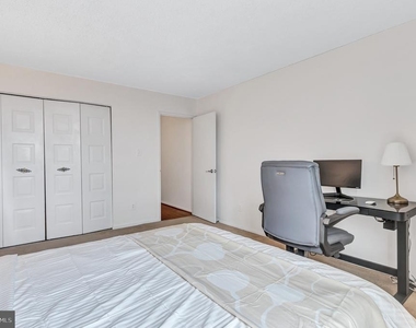 2300 Pimmit Drive - Photo Thumbnail 13